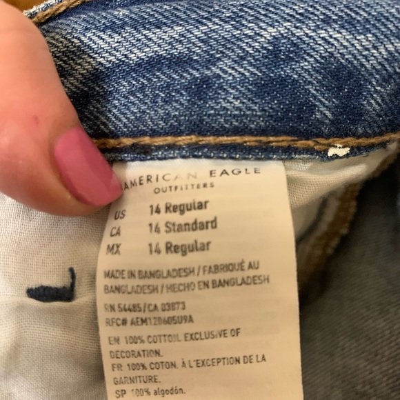 NWT AEO mom jeans size 14 - Picture 7 of 7